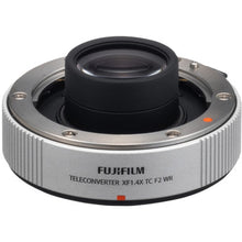 Cargar imagen en el visor de la galería, Fujifilm XF200mm F/2 R LM OIS WR With XF 1.4x TC F2 WR Teleconverter Kit