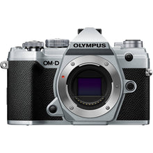 Cargar imagen en el visor de la galería, Olympus OM-D E-M5 Mark III Body Silver + Olympus M.Zuiko ED 12-40mm F/2.8 Pro Black
