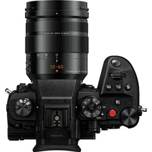 Cargar imagen en el visor de la galería, Panasonic Lumix GH6 Mirrorless Camera with 12-60mm f/2.8-4 Lens